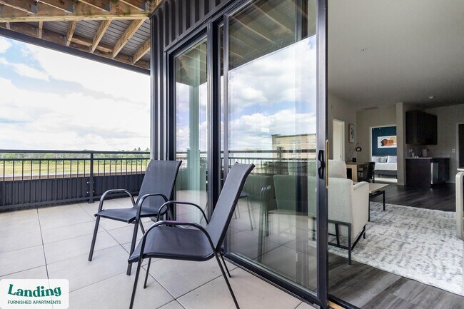 Foto del edificio - 11221 Synergy Dr