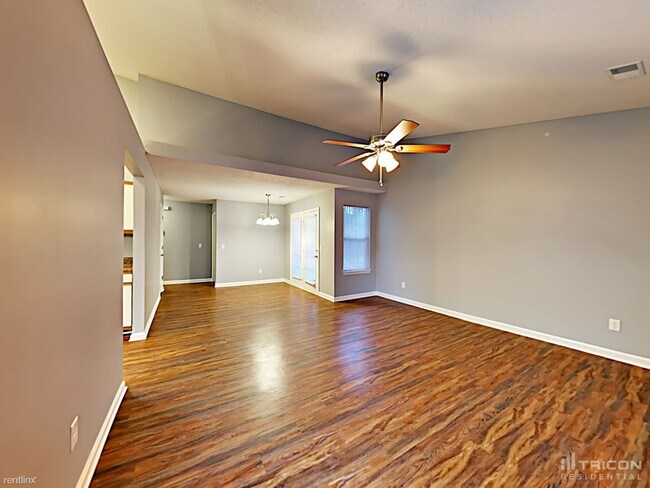 Building Photo - 109 Jaybird Ln