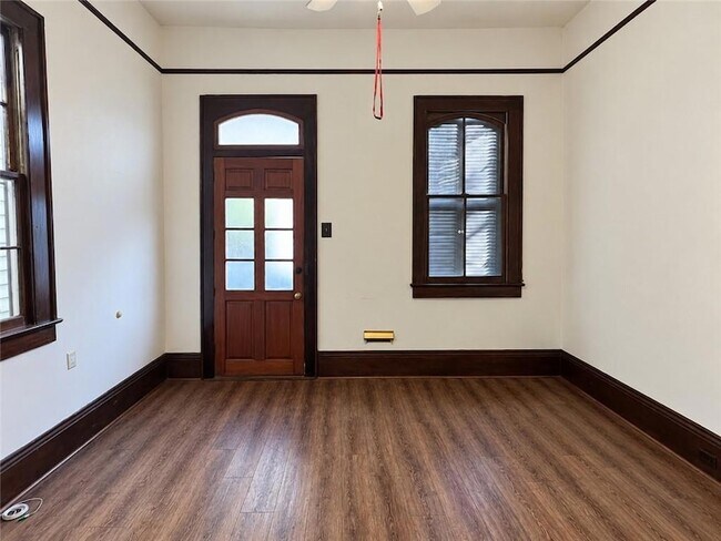 Foto del edificio - 2307 Chartres St