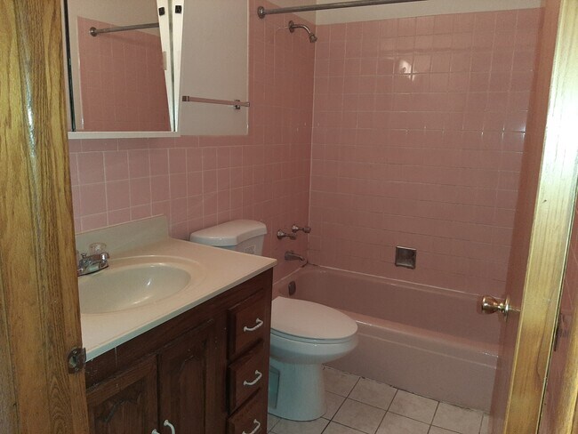 Foto del edificio - 3014 W 59th St