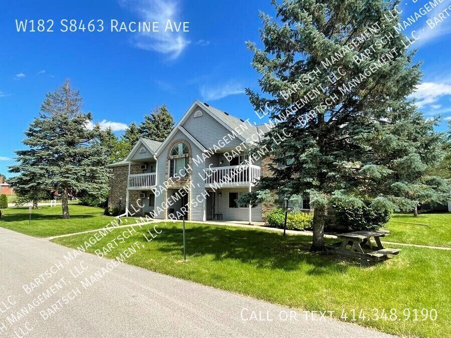 Primary Photo - W182-S8463 Racine Ave