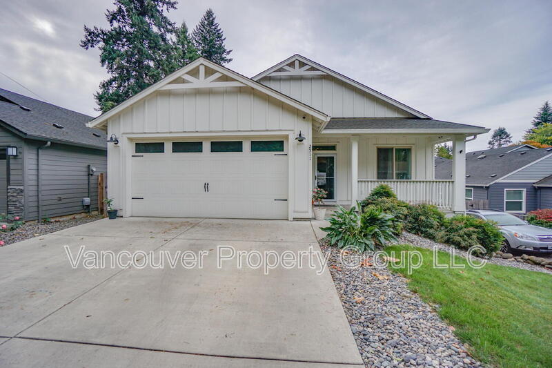 Foto principal - 2511 NE 59th St