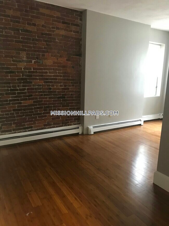 Foto del edificio - 338-342 Warren St.