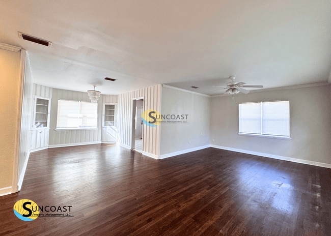 Foto del edificio - 1438 Magnolia Cir W