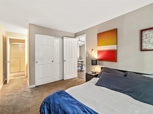 Building Photo - 11109 NE 124th Ln