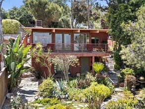 Building Photo - 28751 Top of the World Dr