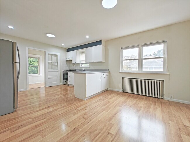 Foto del edificio - 496 Tappan Rd