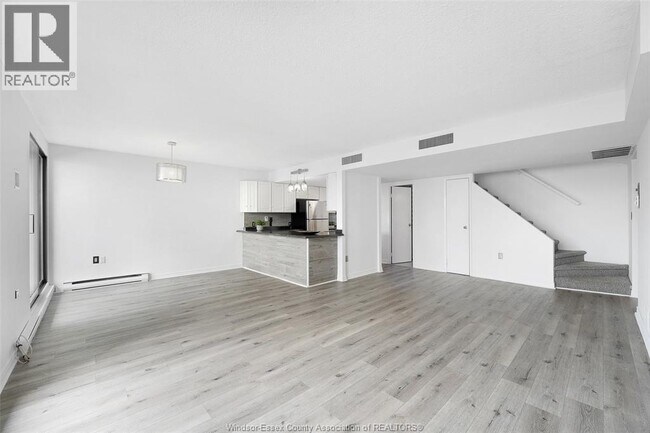 Building Photo - 380 Pelissier St