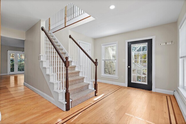 Building Photo - 379 Concord Rd