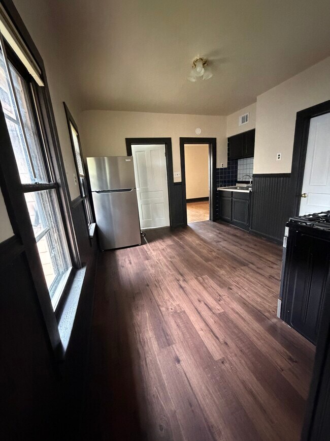 Foto del edificio - 2647 S 28th St