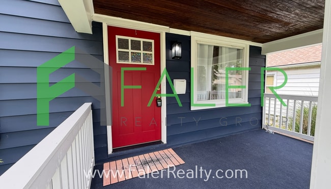 Foto del edificio - Show-stopping rental available!