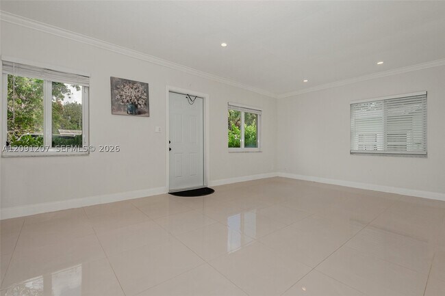 Foto del edificio - 2307 SW 17th Ave