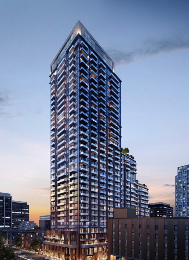 Building Photo - 75 James St S