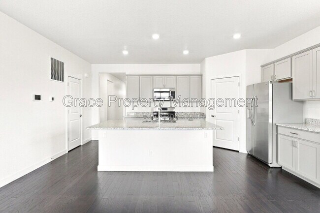 Building Photo - 7464 E 157th Ave