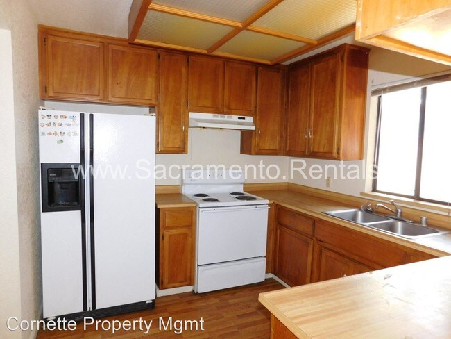 Foto del edificio - 3 br, 2 bath House - 3723 Myrtle Avenue