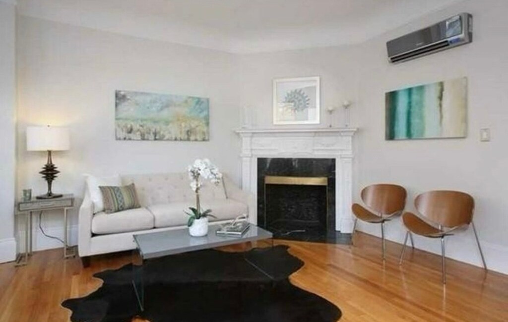 Foto principal - 261 Beacon St