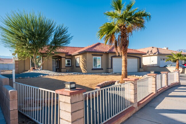 Foto del edificio - 72421 Julia Way