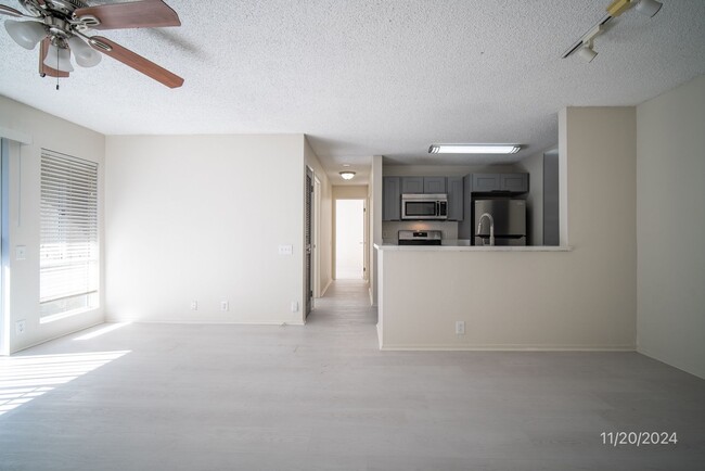 Foto del edificio - 2 bd/2 ba Condo in SunRise in Ewa Beach