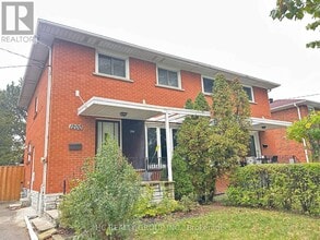 Building Photo - 1200 Kingsholm Dr