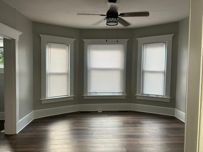 Dining Room - 244 E Oakland Ave