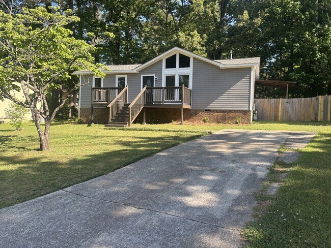 Foto del edificio - Fully Remodeled 3 Bed 2 bath