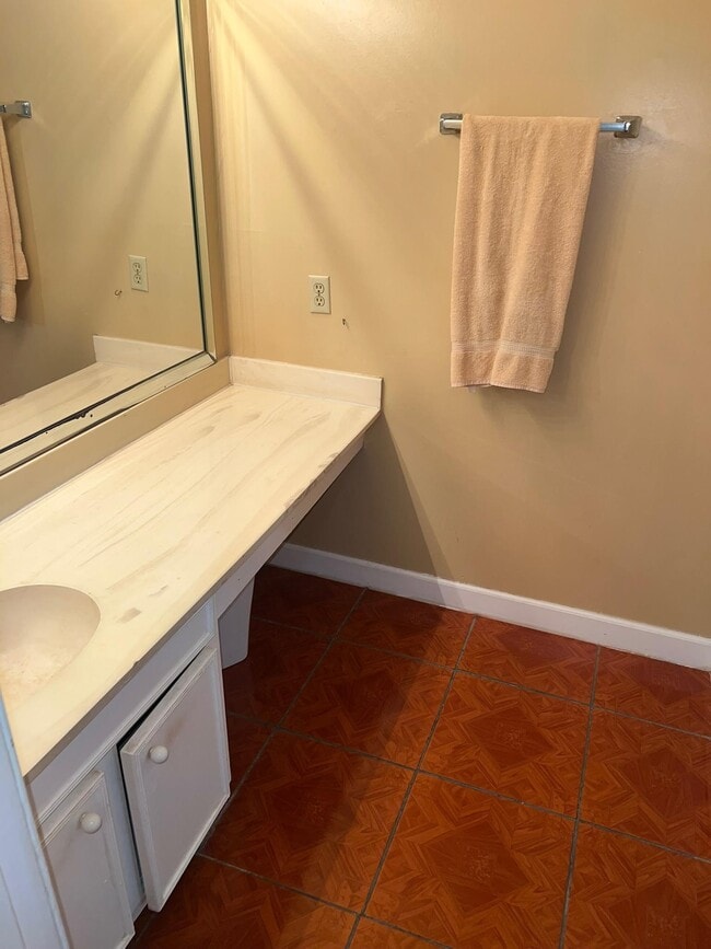 Building Photo - 10555 Turtlewood Ct