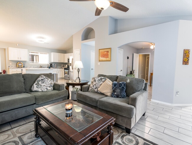 Foto del edificio - 6415 Bosque Meadows Pl NW