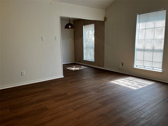 Building Photo - 716 Hillcrest Ct