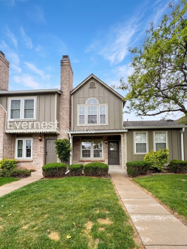 Building Photo - 9694 W Chatfield Ave