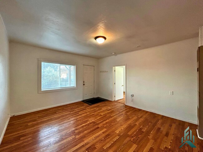 Foto del edificio - 3 bedroom/1 bathroom Single-Family Home for Rent