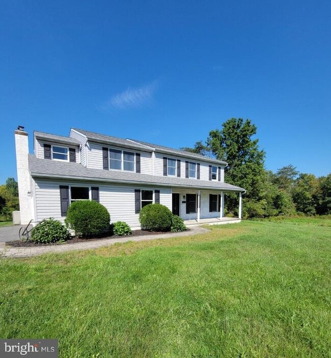 Building Photo - 328 Township Line Rd