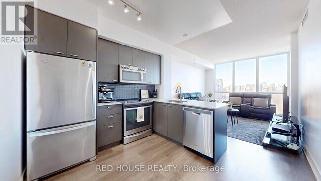 Photo du bâtiment - 88 Sheppard Ave E