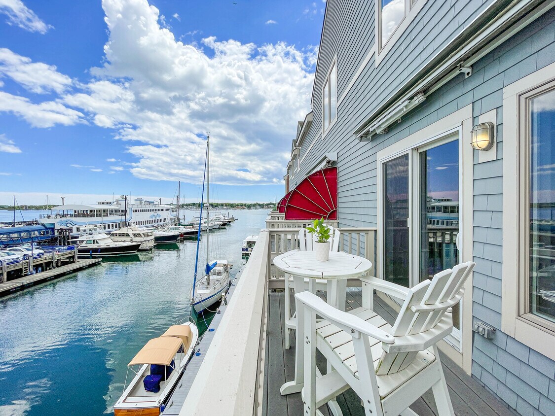 Primary Photo - 105 Chandlers Wharf