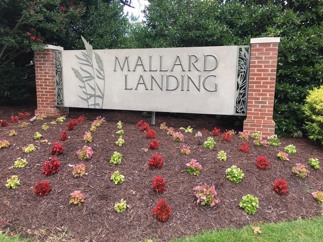 Primary Photo - Mallard Landing - 55+ Independent Living