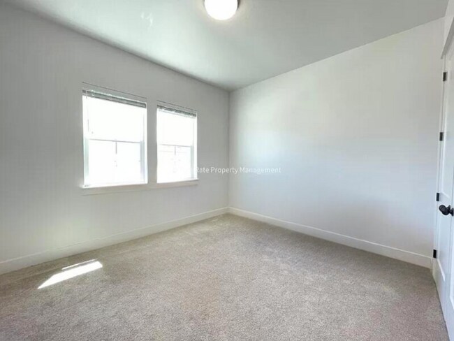 Building Photo - 3028 East Brace Court