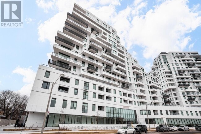 Photo du bâtiment - 1050 Eastern Ave