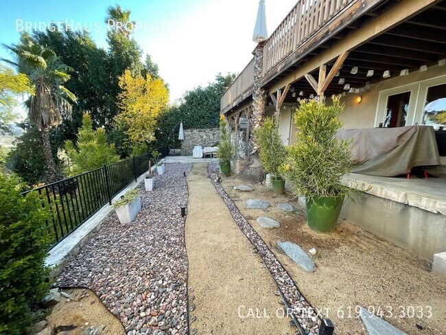 Building Photo - A Gorgeous And Spacious Fully Furnished 4 ...