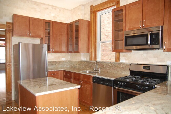 Building Photo - 6 br, 4 bath House - 629 W. Melrose