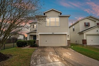 Building Photo - 2903 Valiant Scene Ct