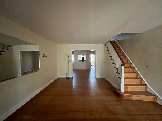 Foto del edificio - 3337 Disston St