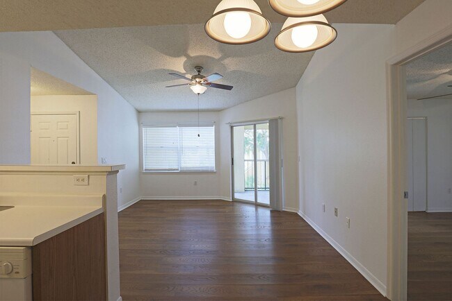 Building Photo - 12561 Equestrian Cir