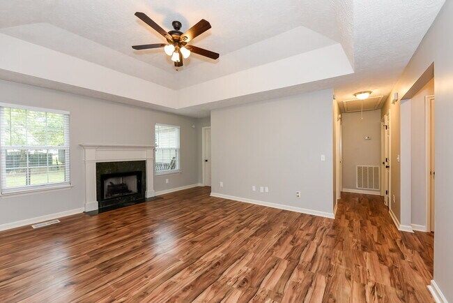 Foto del edificio - 209 Priest View Dr