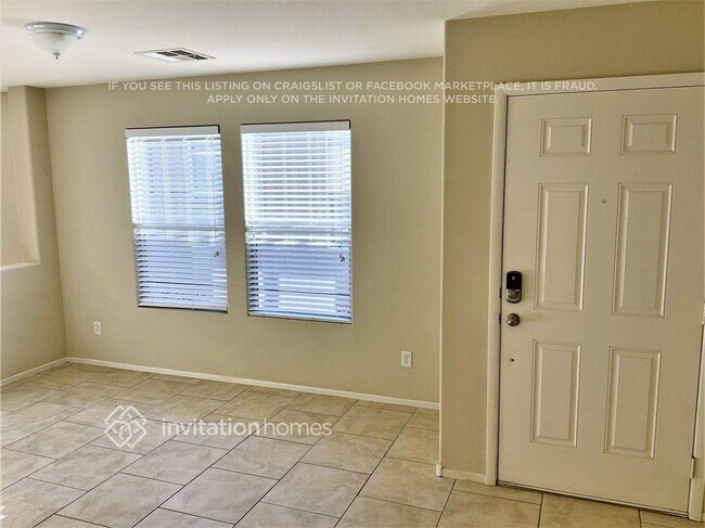 Building Photo - 9548 Glen Iris St