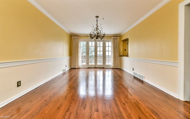 Building Photo - 3 br, 3.5 bath House - 5623 5th Ave
