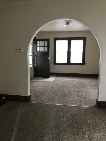 Foto del edificio - 812 W Mac Queen Ave