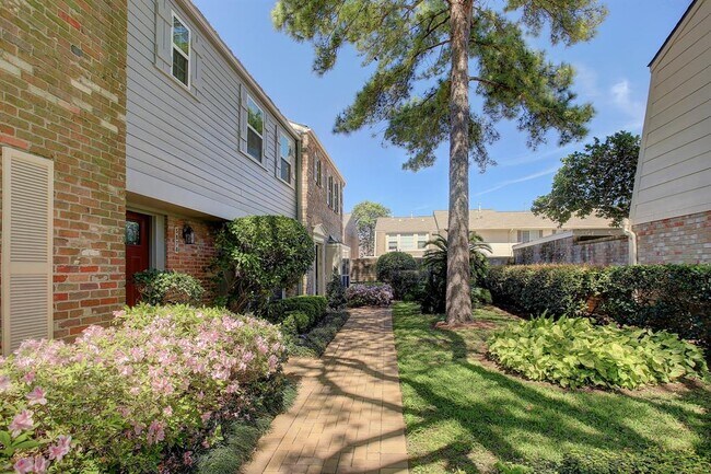 Building Photo - 5874 Doliver Dr