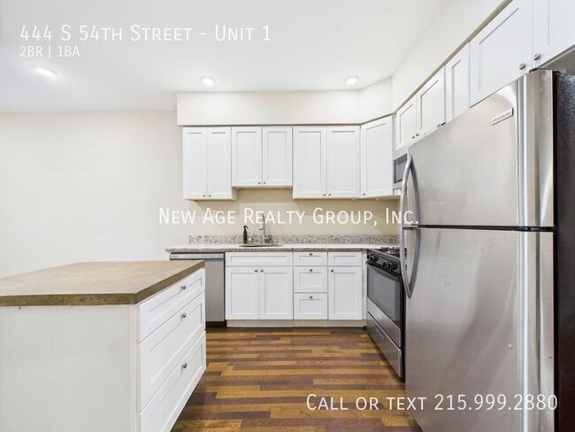 Building Photo - 444 S 54th St