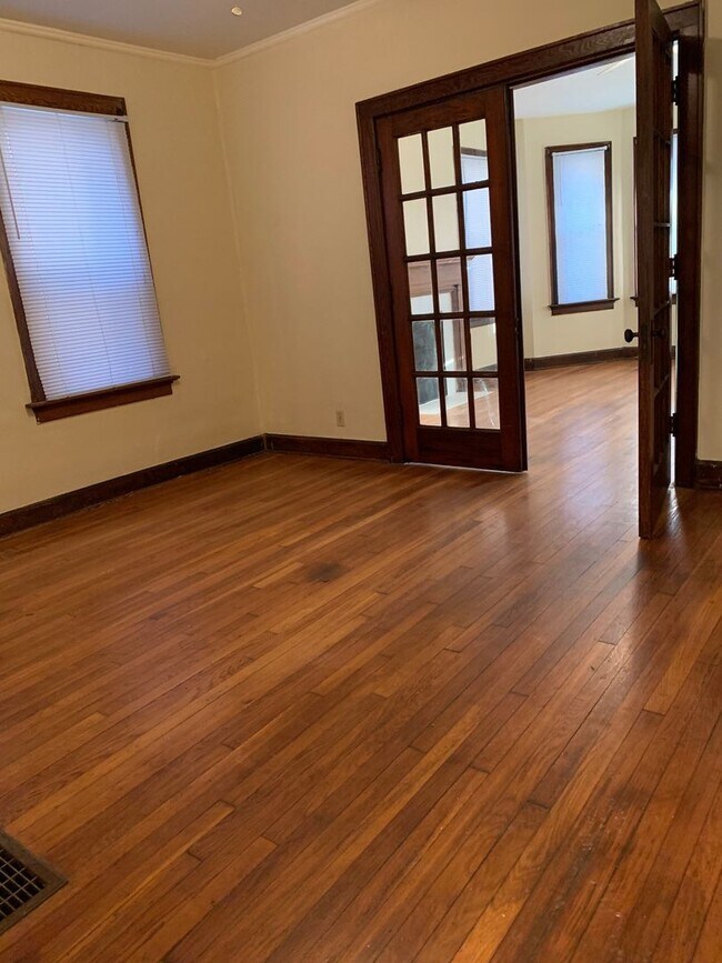 Foto del edificio - 332 E 11th Ave