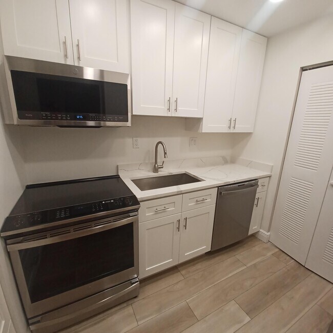 Foto del edificio - 15469 Lakes of Delray Blvd