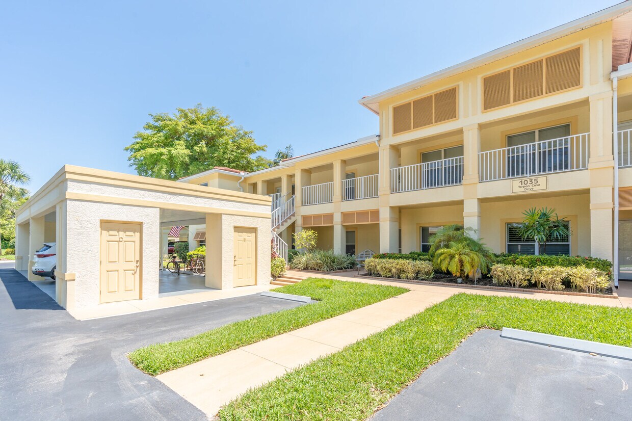 1035 Tarpon Cove Dr Unit 20, Naples, FL 34110 Condo for Rent in